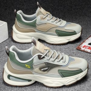 Sports shoe